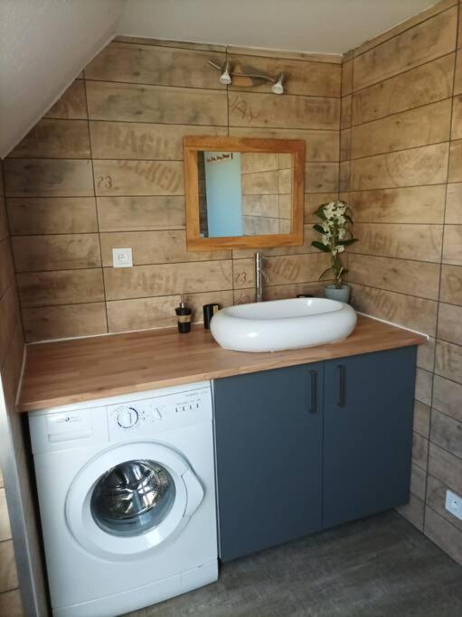 Charmant Appartement Proche Commerces Et Plages Guilvinec Exterior foto